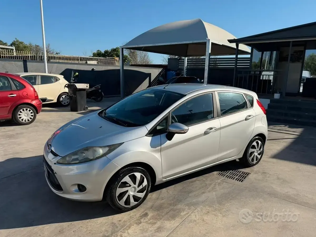Usata Ford Fiesta Titanium 97 CV (71 kW) 2009 Berlina