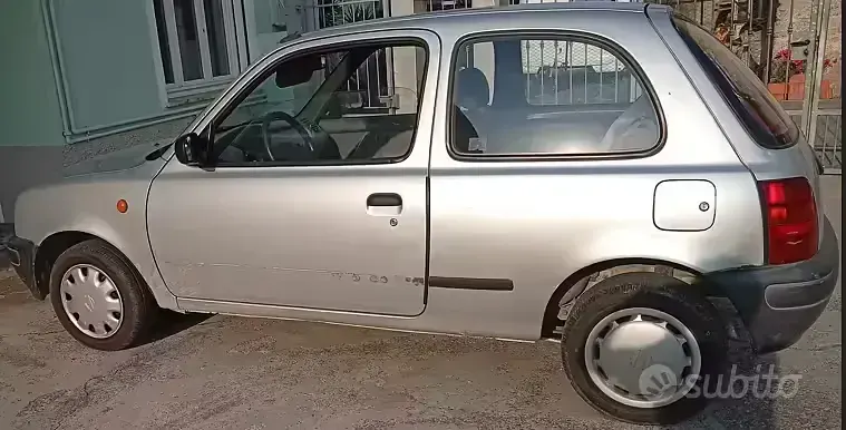 Usata Nissan Micra 54 CV (39 kW) 1997 Grigio Utilitaria