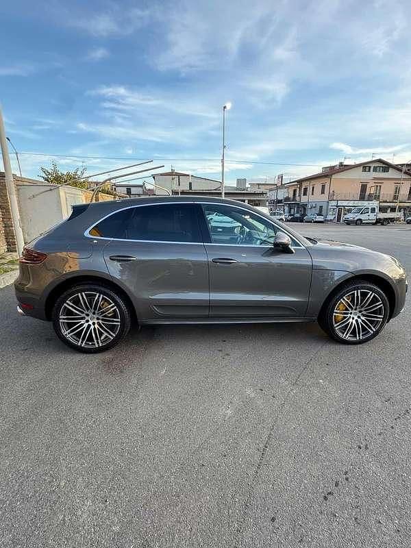 Usata Porsche Macan Turbo Performance Package 441 CV (324 kW) 2017 Grigio SUV