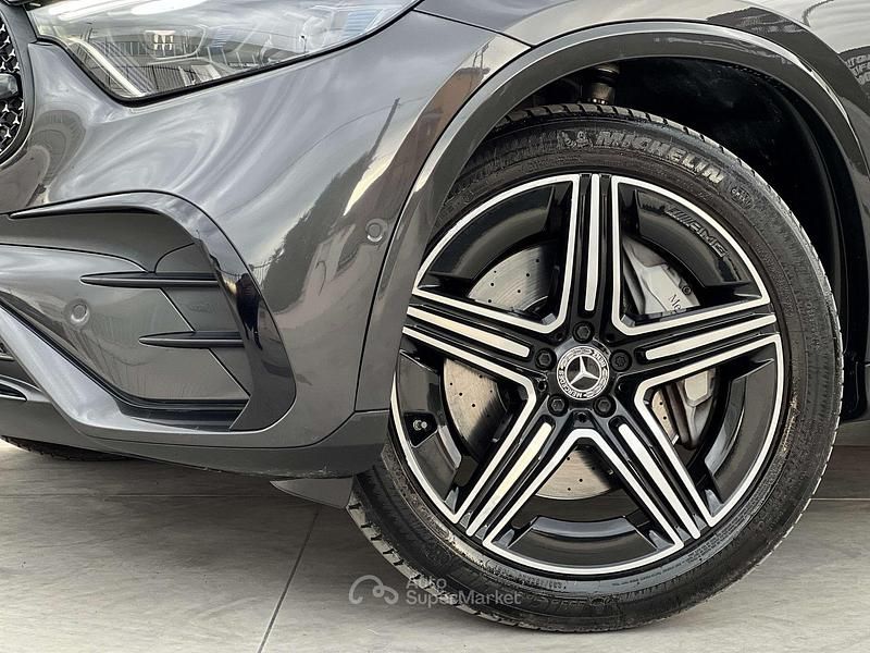 Usata Mercedes GLC200 Premium Plus 194 CV (142 kW) 2024 Gray SUV