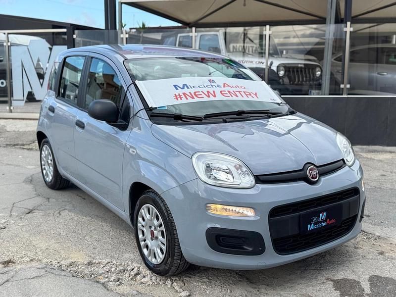 Usata Fiat Panda 70 CV (51 kW) 2022 Blu Utilitaria