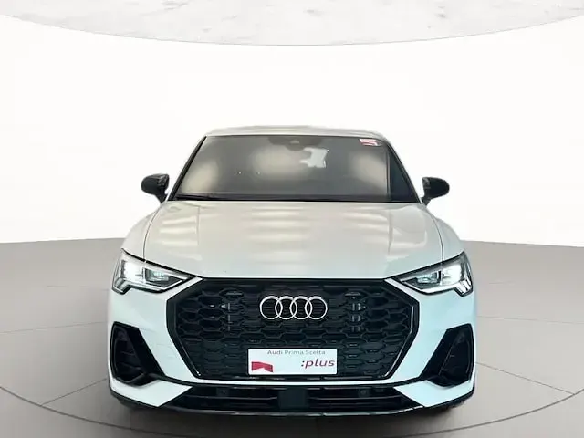 Usata Audi Q3 Sportback S-Line 150 CV (110 kW) 2025 Bianco ghiacciaio metallizzato SUV
