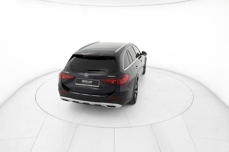 Usata Mercedes 220 Premium Plus 200 CV (147 kW) 2022 Blu cavansite Station wagon