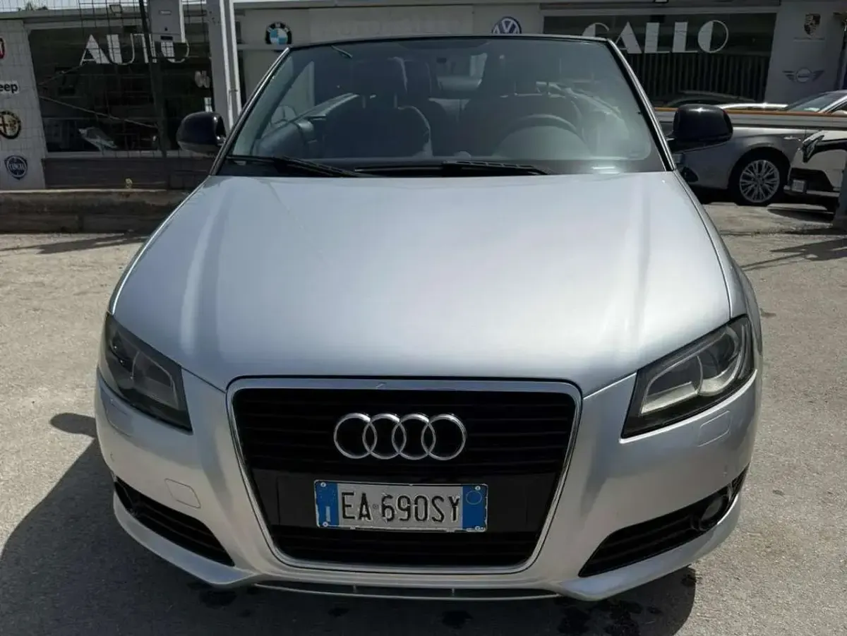 Usata Audi A3 Cabriolet Attraction 140 CV (102 kW) 2010 Argento Cabrio