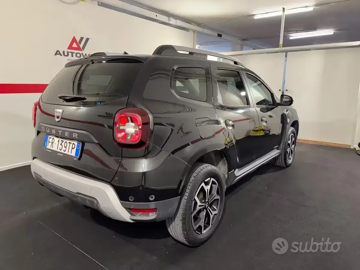 Usata Dacia Duster Prestige 114 CV (83 kW) 2018 Grigio SUV