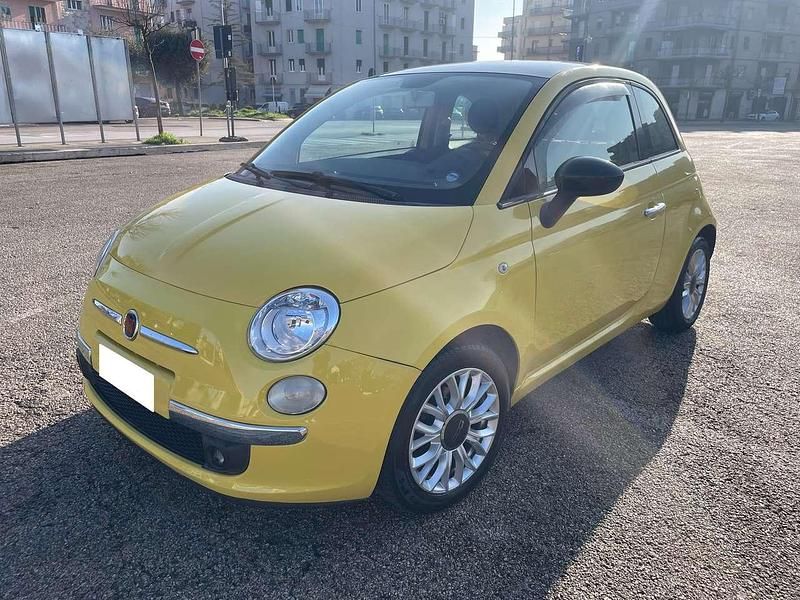 Usata Fiat 500 Lounge 69 CV (50 kW) 2011 Giallo Utilitaria