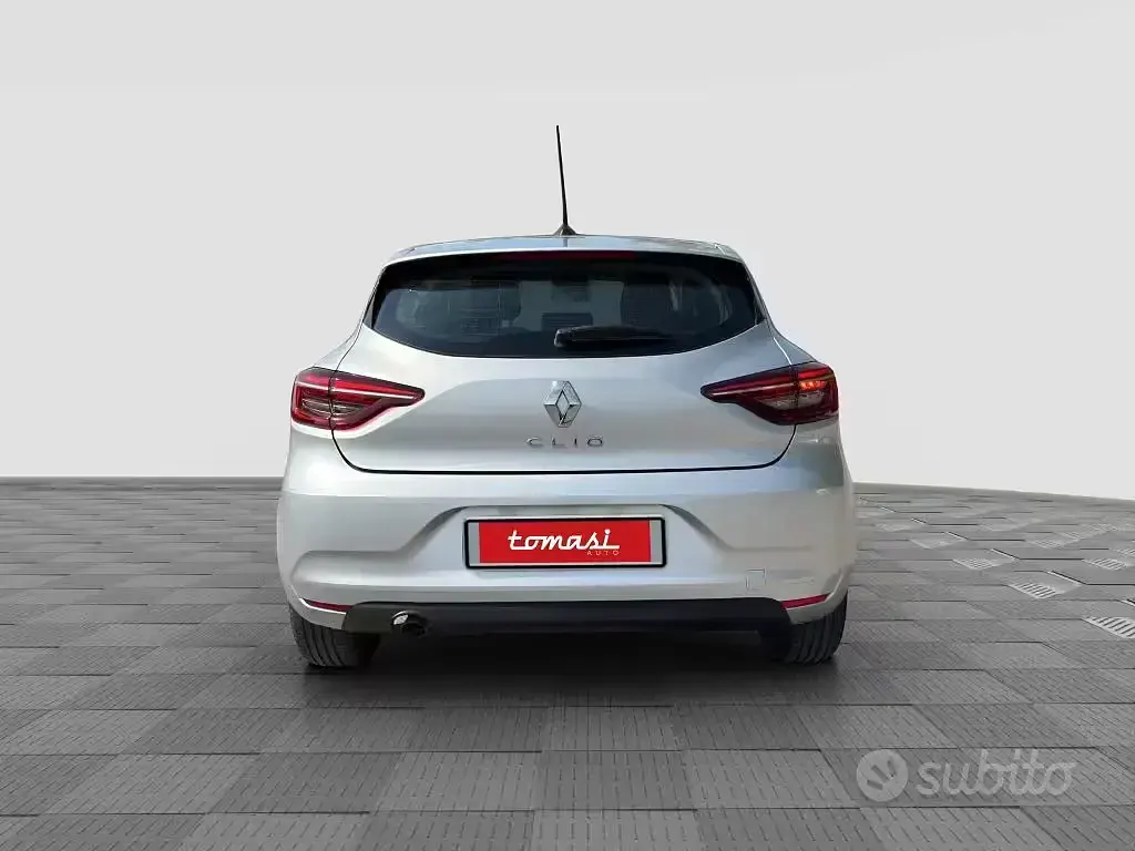 Usata Renault Clio Equilibre 67 CV (49 kW) 2023 Grigio Utilitaria