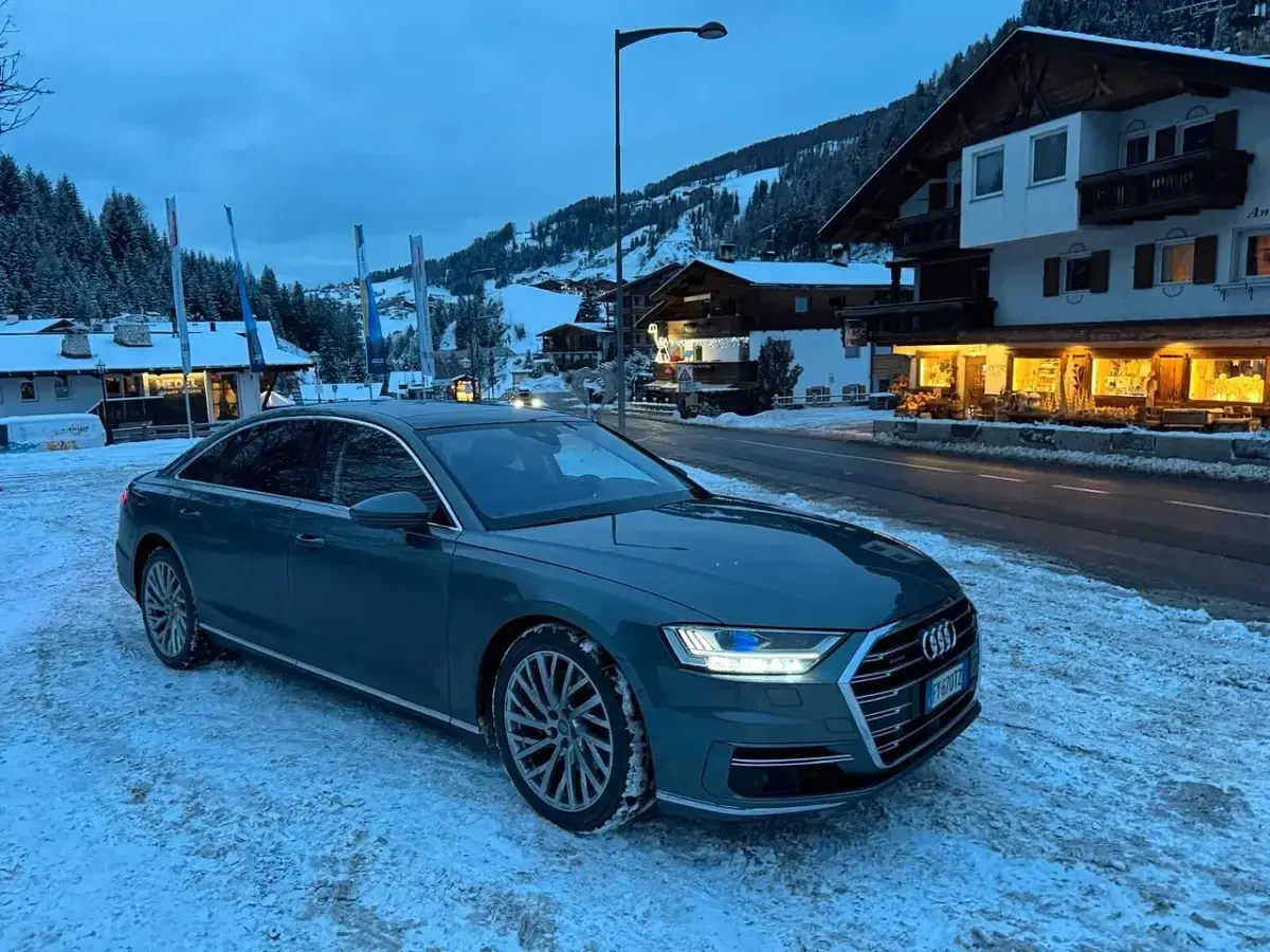 Usata Audi A8L Comfort 285 CV (209 kW) 2018 Grigio Berlina