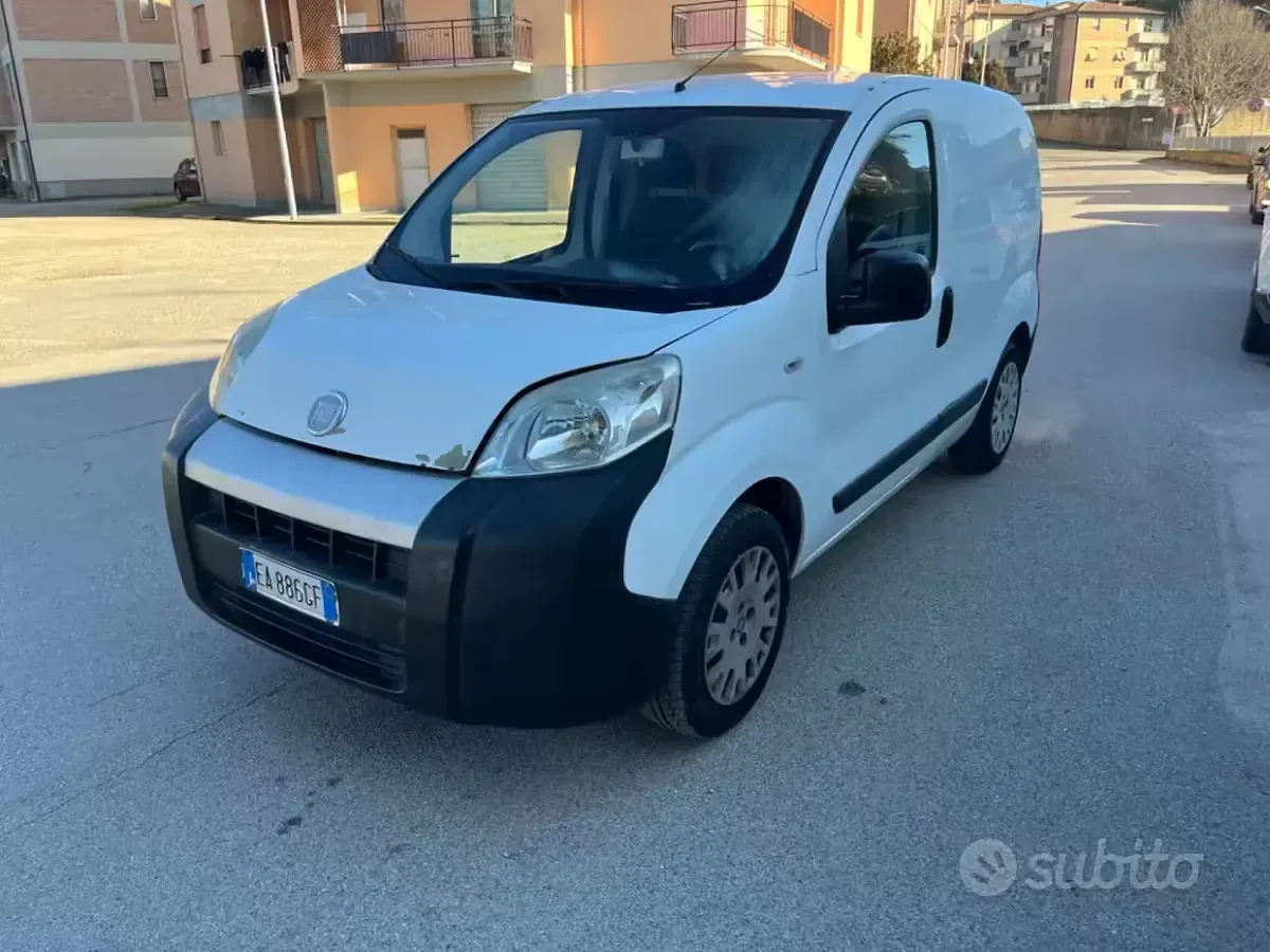 Usata Fiat Fiorino 70 CV (51 kW) 2010 Bianco Monovolume