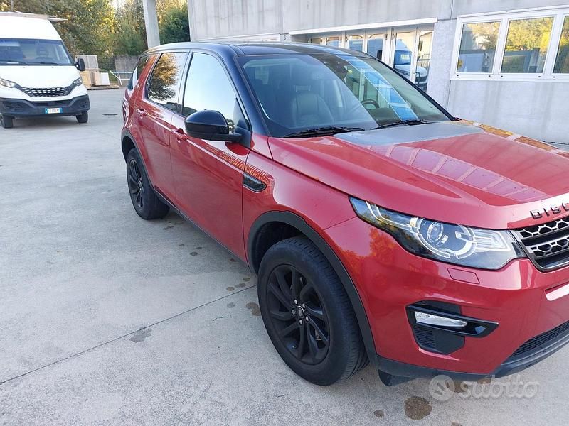 Usata Land Rover Discovery 4 180 CV (132 kW) 2016 Rosso SUV