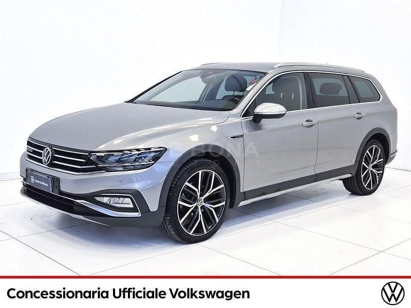 Grigio Usata 2022 VW Passat Alltrack Station wagon | 26.400 € (Buon prezzo) - Immagine 1/4