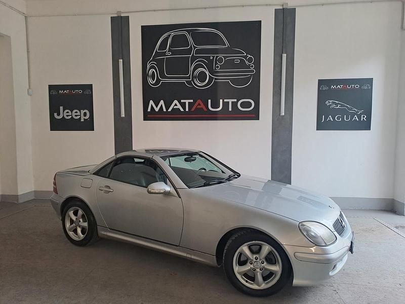 Usata Mercedes SLK320 218 CV (160 kW) 2000 Argento Cabrio
