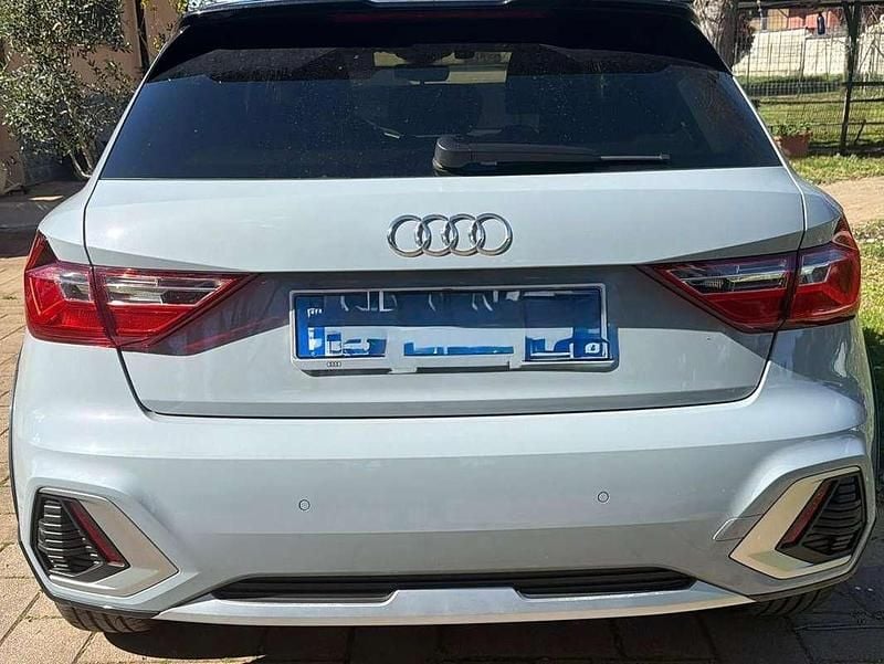 Usata Audi A1 Ambiente 110 CV (80 kW) 2022 Grigio SUV