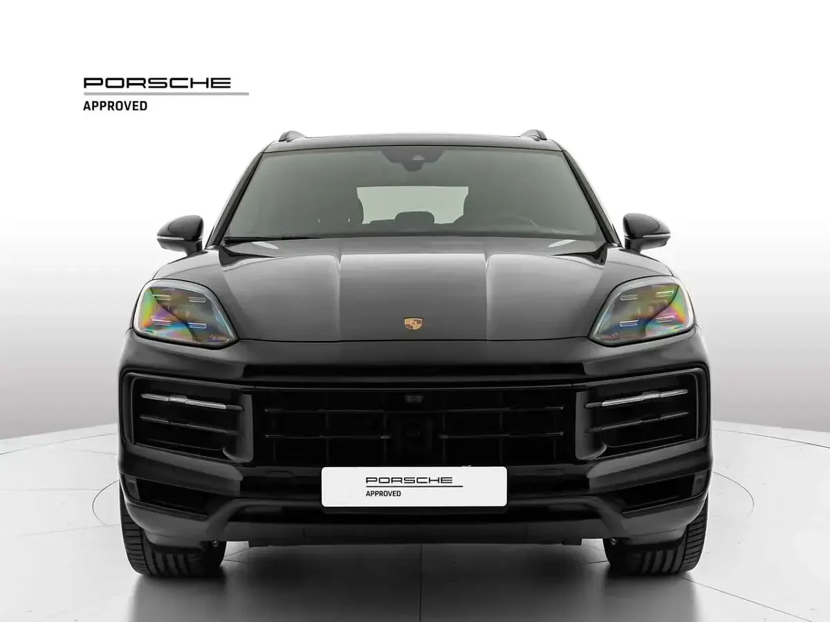 Usata Porsche Cayenne 462 CV (339 kW) 2024 0e nero cromite metallizzato SUV