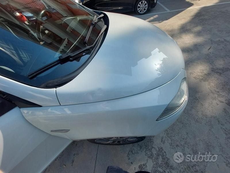 Usata Lancia Ypsilon 69 CV (50 kW) 2016 Bianco Utilitaria