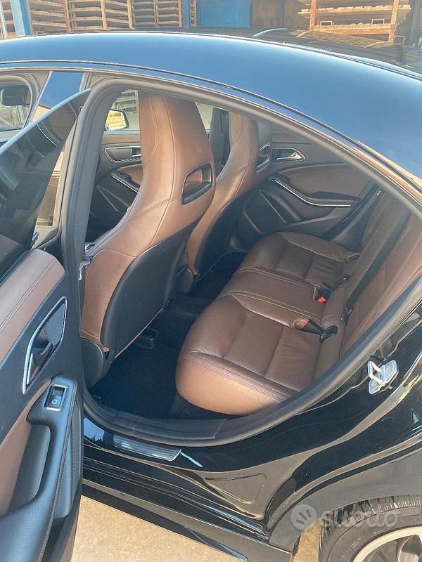 Usata Mercedes CLA220 170 CV (125 kW) 2013 Nero Berlina