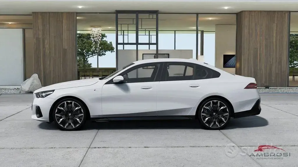 Nuova BMW 520 M Sport 190 CV (139 kW) 2025 Grigio Berlina