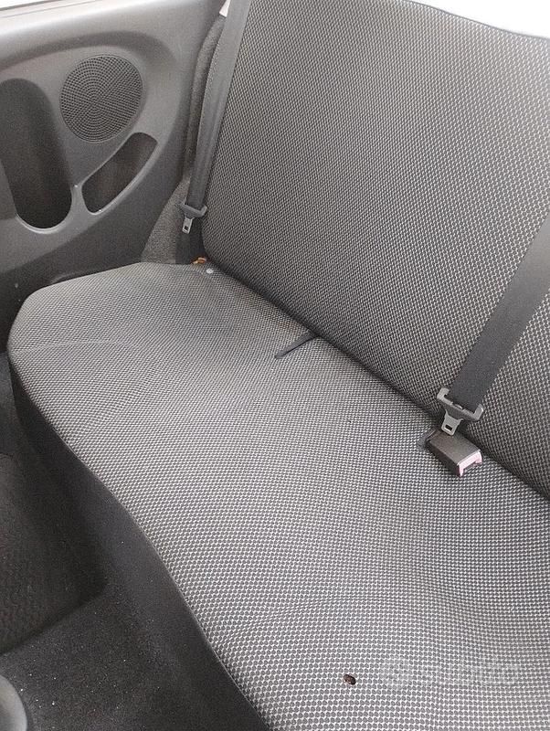 Usata Nissan Micra 2009 Rosso Utilitaria