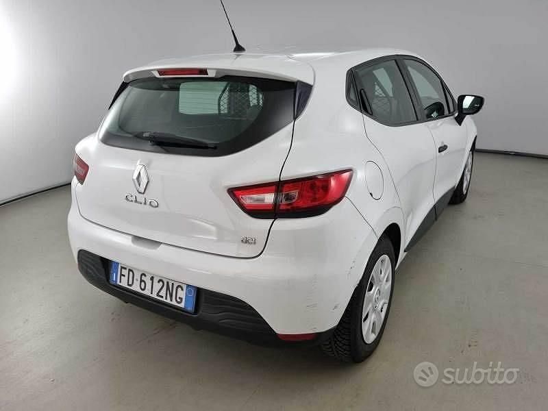 Usata Renault Clio IV Business 75 CV (55 kW) 2016 Berlina