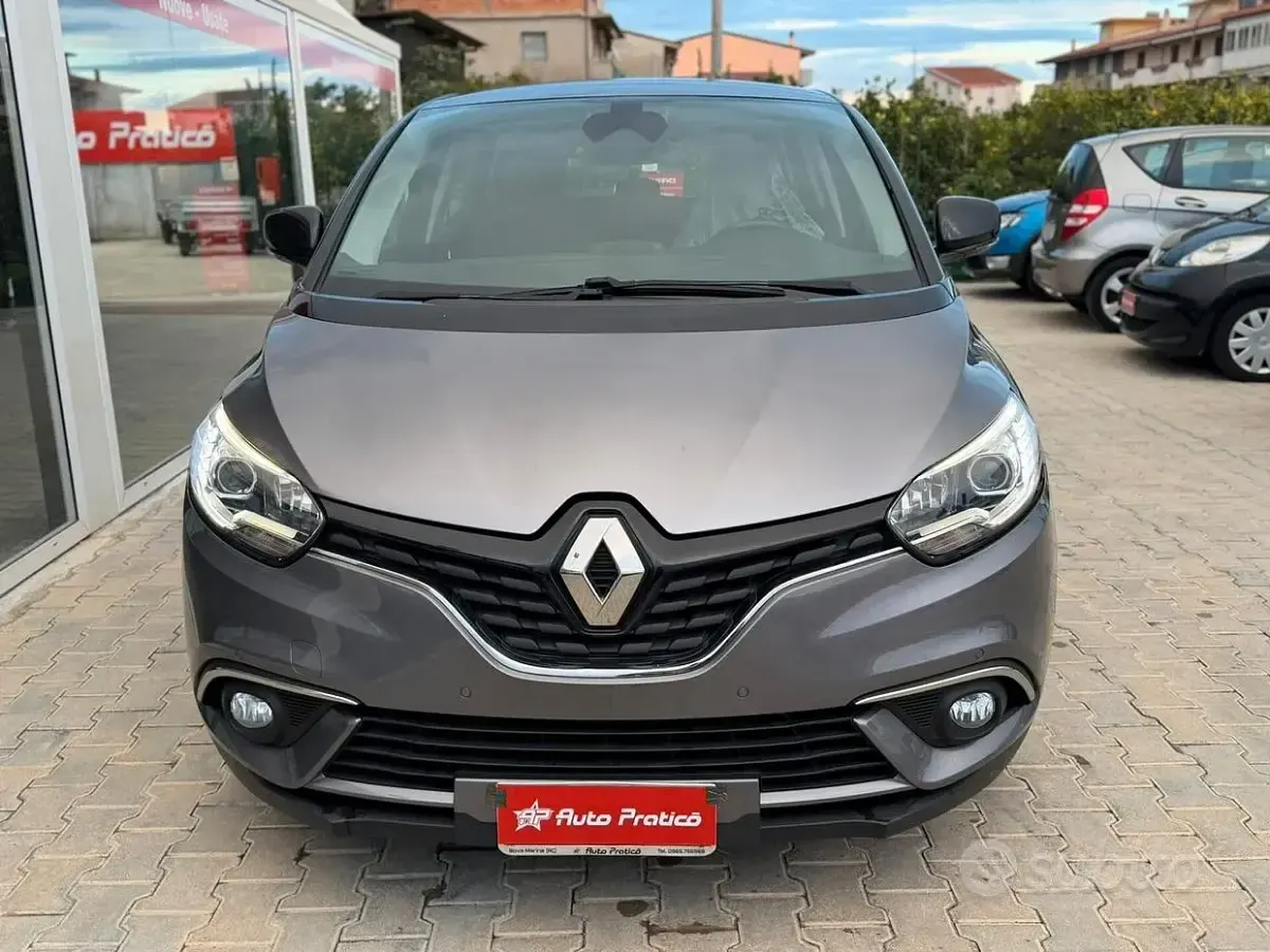 Usata Renault Scénic Business 120 CV (88 kW) 2020 Grigio Monovolume