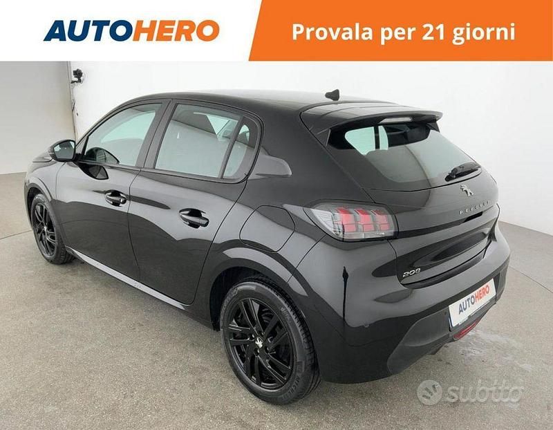 Usata Peugeot 208 Active 75 CV (55 kW) 2023 Nero Utilitaria