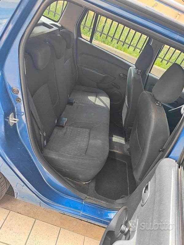 Usata Dacia Logan MCV 75 CV (55 kW) 2014 Blu Station wagon
