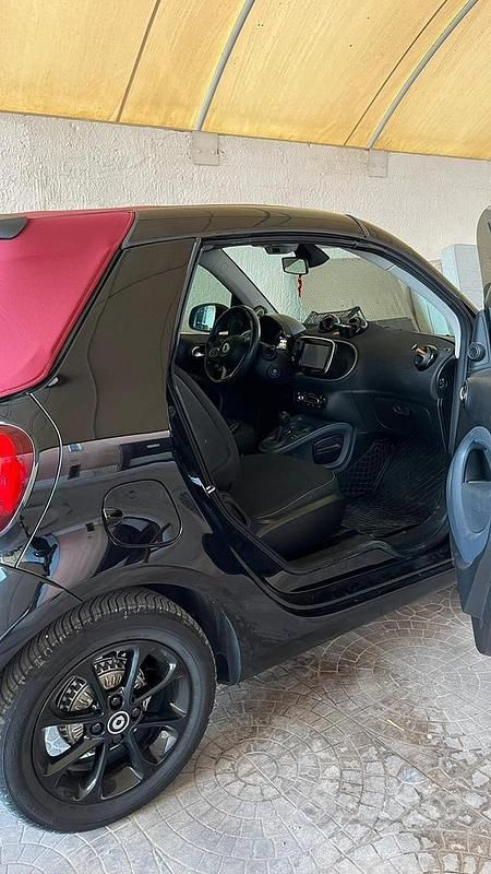 Usata Smart ForTwo Cabrio 2017 Nero Cabrio