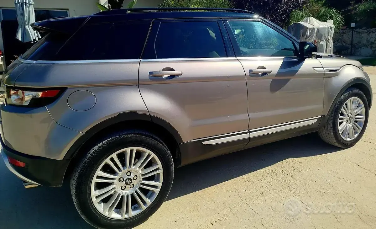 Usata Land Rover Range Rover evoque 150 CV (110 kW) 2013 Grigio SUV