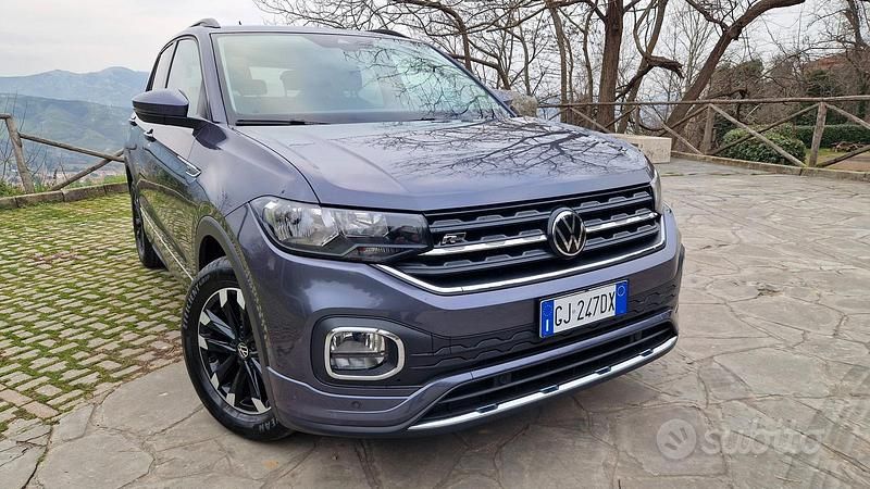 Usata VW T-Cross Sportline 95 CV (69 kW) 2022 Grigio SUV