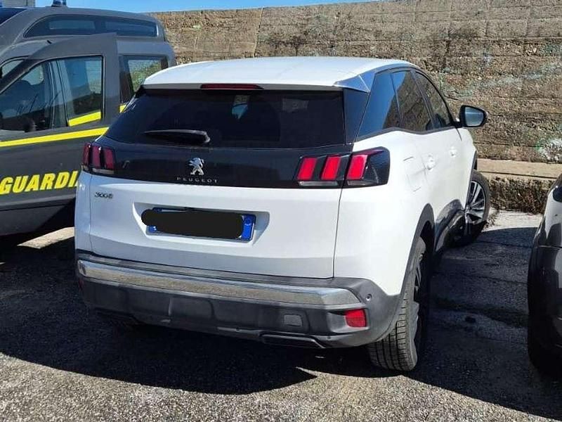 Usata Peugeot 3008 Allure 120 CV (88 kW) 2017 Bianco SUV