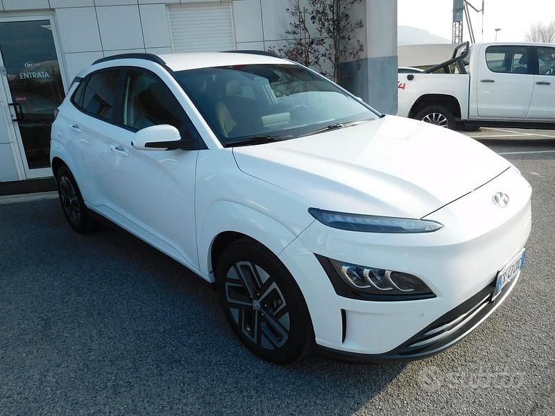 Usata Hyundai Kona 150 kW (204 CV) 2023 Bianco SUV