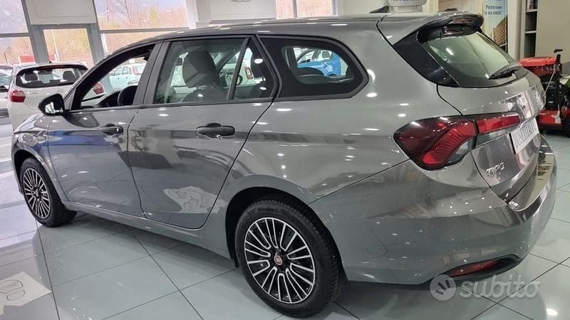 Usata Fiat Tipo 101 CV (74 kW) 2023 Grigio Station wagon