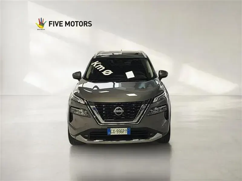 Nuova Nissan X-Trail Tekna 204 CV (150 kW) 2025 Grigio scuro SUV