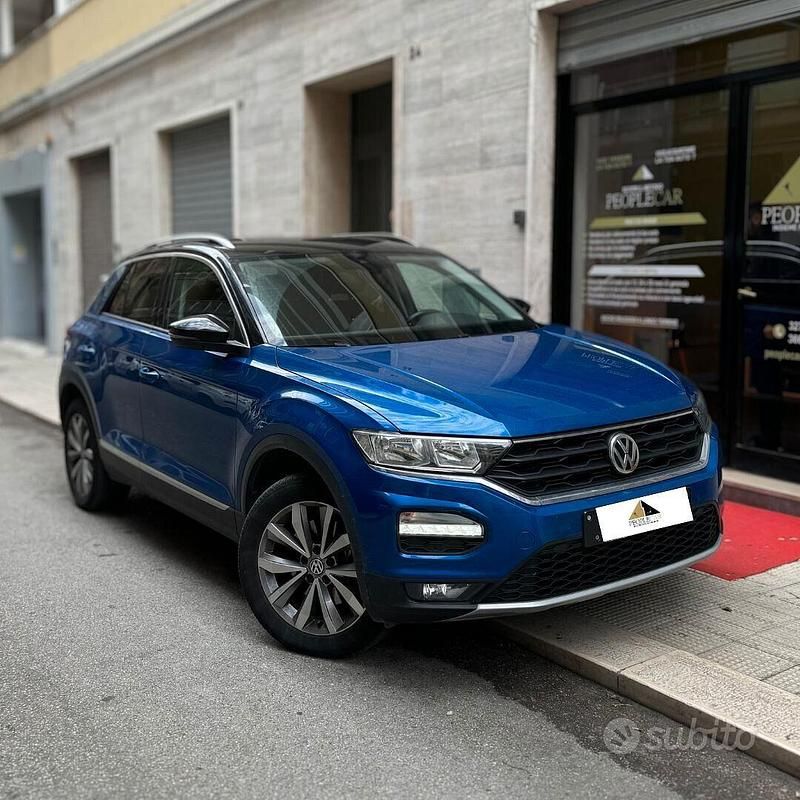 Usata VW T-Roc 150 CV (110 kW) 2018 Blu SUV