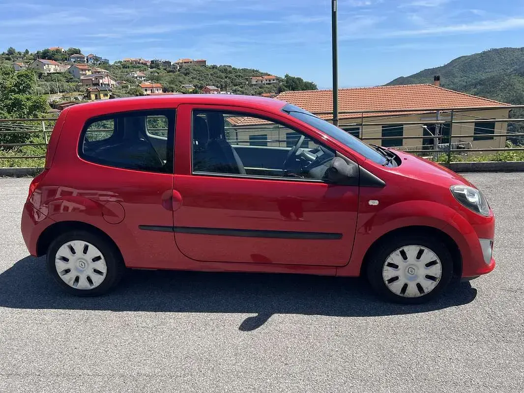 Usata Renault Twingo 58 CV (42 kW) 2010 Rosso Utilitaria