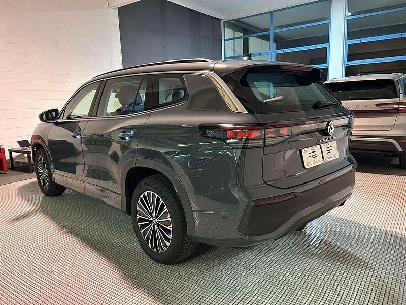 Usata VW Tayron 150 CV (110 kW) 2025 Grigio SUV