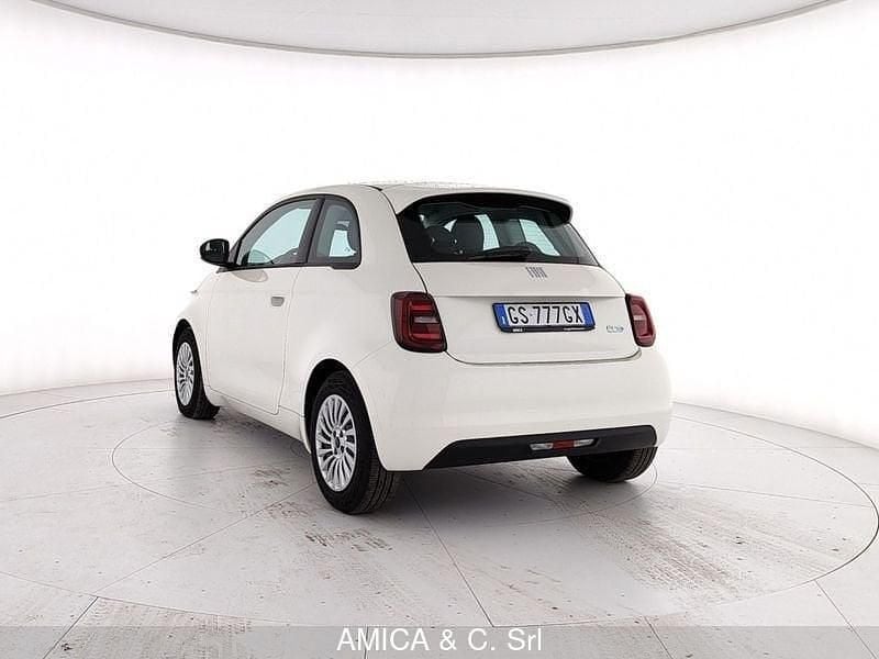 Usata Fiat 500e 86 kW (118 CV) 2023 Bianco Utilitaria