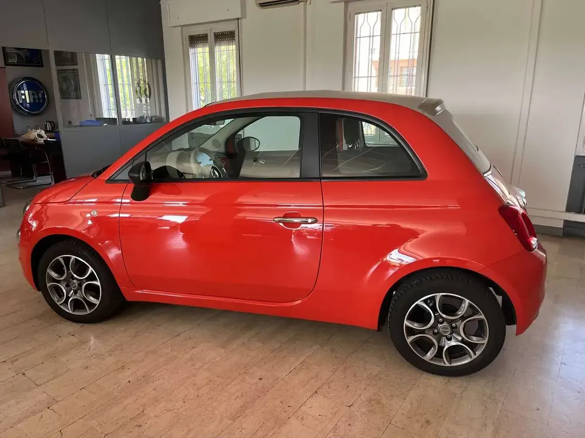 Usata Fiat 500C 69 CV (50 kW) 2023 Pastello Cabrio