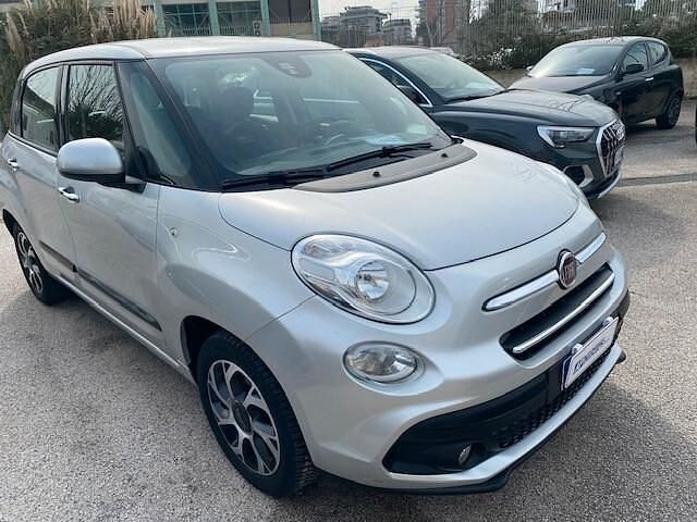 Usata Fiat 500L Cross 95 CV (69 kW) 2019 Grigio chiaro Monovolume