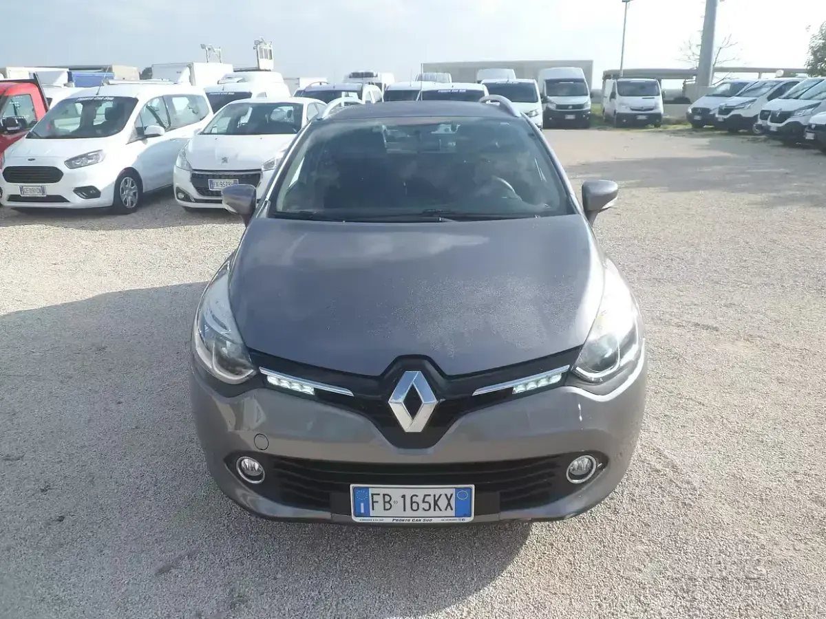 Usata Renault Clio 90 CV (66 kW) 2015 Bianco Station wagon