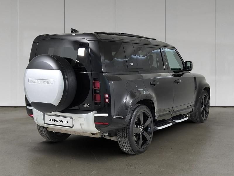 Usata Land Rover Defender 400 CV (294 kW) 2022 Santorini black SUV