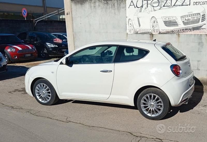 Usata Alfa Romeo MiTo Distinctive 95 CV (69 kW) 2011 Bianco Utilitaria