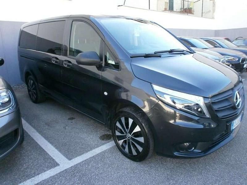Usata Mercedes Vito 190 CV (139 kW) 2020 Grigio Furgone