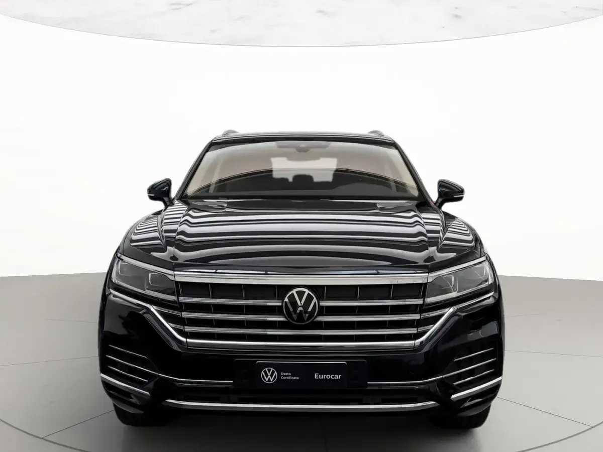 Usata VW Touareg Atmosphere 231 CV (169 kW) 2022 C7 moonlight blue perla SUV