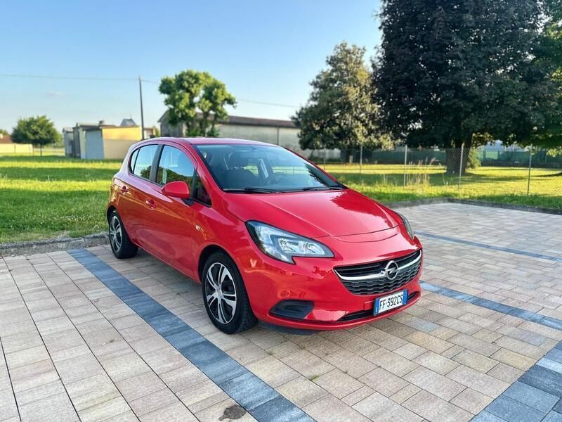 Usata Opel Corsa 75 CV (55 kW) 2016 Rosso Berlina
