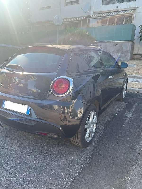 Usata Alfa Romeo MiTo Distinctive 79 CV (58 kW) 2011 Nero Utilitaria