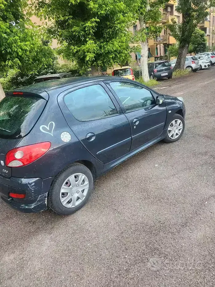 Usata Peugeot 206 68 CV (50 kW) 2010 Nero Berlina