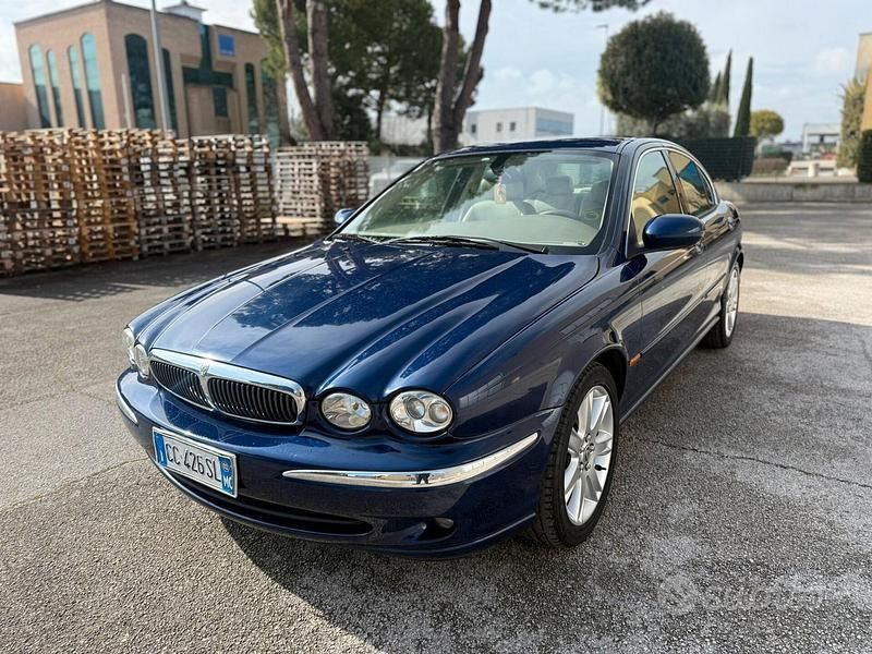 Usata Jaguar X-type 229 CV (168 kW) 2003 Blu Berlina