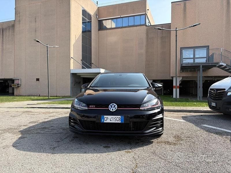 Usata VW Golf VII GTI 245 CV (180 kW) 2018 Nero Berlina