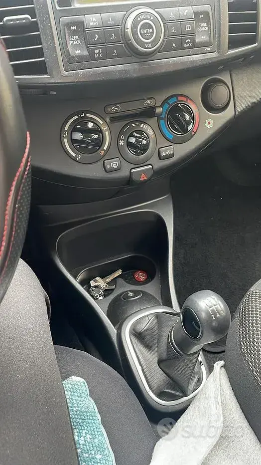 Usata Nissan Micra 80 CV (58 kW) 2008 Rosso Berlina